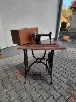 SIJACI STROJ SINGER - 11