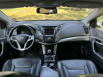 Hyundai i40 CW 1.7 CRDi 136k Style len 114k km - 11