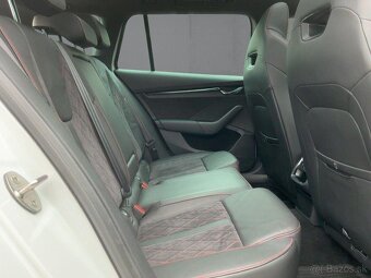 Skoda Octavia Combi RS 2.0TSI - 11