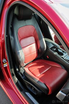 Jaguar XE 2.0 I4D 180k R-Sport AWD AT - 11