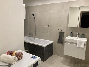 Na predaj priestranný 4 izb. byt v spodnej časti Klokočiny. - 11