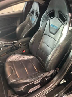 Ford Mustang 5.0 gt - 11