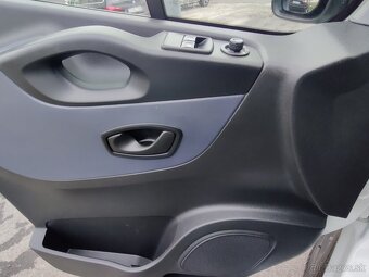 Opel Vivaro - 11