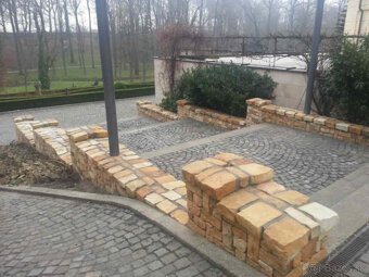 Prirodný kameň a stará tehla - 11