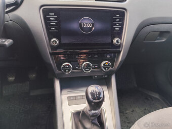 Škoda Octavia 1.6 TDI M5 85kw - 11