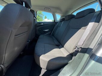 Opel Astra 1.6 benzín, 85kW, MT/5, rok:04.2012. - 11