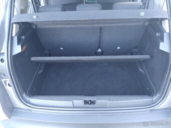 Predám Renault Captur 0.9 tce,rv:2016 - 11