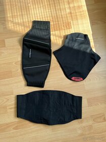 Prilba, rukavice, bunda, nohavice, topánky, ľadvinák - 11