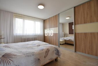 Štýlový 2 izbový byt s loggiou, kompletná rekonštrukcia - 11
