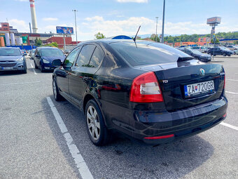 Škoda Octavia 1.6 TDI Elegance - 11