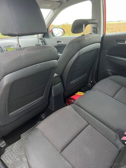 Hyundai i30 1.4 benzín 80kW 2010 62900km 1. Majiteľ, SK auto - 11