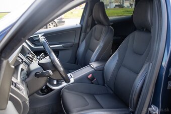 VOLVO XC60 D4 2,0 133 KW A8 - 11