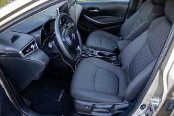 Toyota Corolla 1.5 Dynamic Force Comfort benzín automat - 11