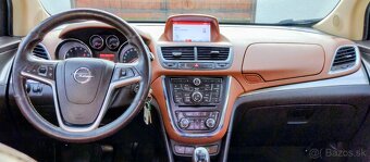 Predám Opel Mokka 4x4,2014 benzín ,103 kW,biela metalíza. - 11