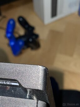 PS4 Pro 1TB + 3 DualShock ovládače + nabíjací stojan + Hry - 11