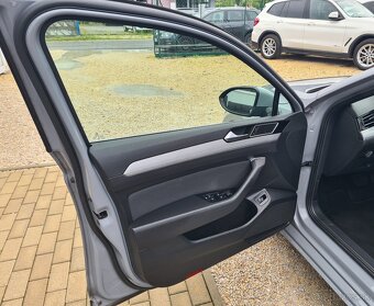 VOLKSWAGEN PASSAT VARIANT 2.0 TDI BUSINESS DSG - 11