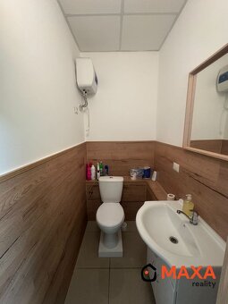 PRENÁJOM kancelárskych priestorov, centrum HURBANOVA, Senica - 11