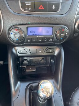 Hyundai ix35 - 11