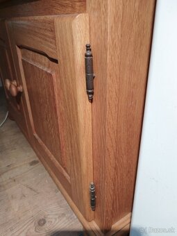 Dubový výsuvný stolík / komoda - 11