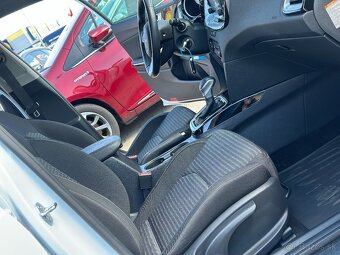 KIA CEED, 58000 KM, V ZARUKE, ROK VYROBY 2024 - 11