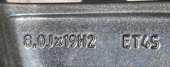 VEGA  orig.skoda Superb3V  5x112  8j x19  ET 45 VW - 11