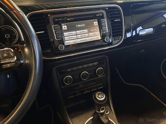 Volkswagen Beetle Cabrio 1.6 TDI Design - 11