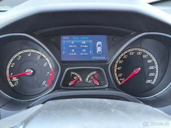 Ford Focus ST 2.0 EcoBoost SCTi - 11