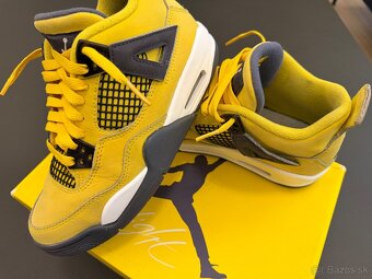 Nike Jordan 4 Retro Lightning (GS) - 11