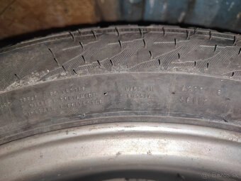 Nokian 225/50 R17 - 11