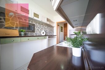 Na prenájom štýlový 2,5-izbový byt v centre Serede – po komp - 11