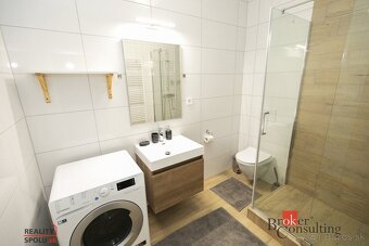 Prenájom 2 izbový byt Banská Bystrica - centrum, novostavba, - 11
