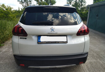 Peugeot 2008 1.6 BlueHDi 100 Allure - 11