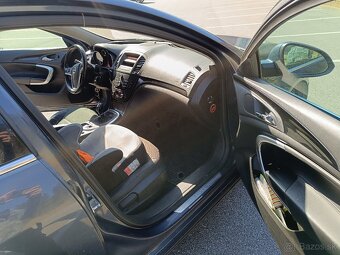 Opel Insignia ST 2.0 CDTI 160k Cosmo - 11