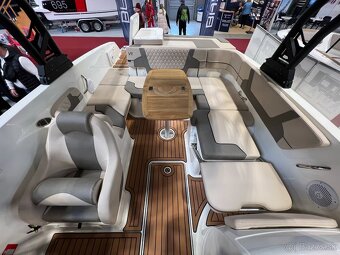 BAYLINER VR-6 Open + MERCURY F 225 V6 EFI EXLPT DTS - 11