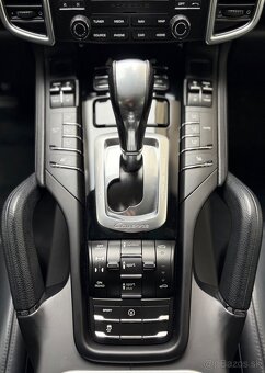 Porsche Cayenne Diesel Platinum Edition II FL - 11