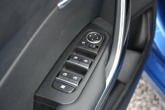 KIA Cee’d 1.60 CRDi, SR voz, 1. majiteľ, GOLD - 11