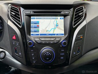 HYUNDAI i40 CW - 11