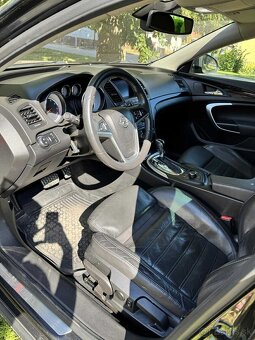 Opel Insignia Sports Tourer 2.0 turbo - 11
