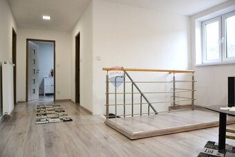 Na predaj komplet zrekonštruovaný rodinný dom v meste Poltár - 11