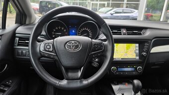 Toyota Avensis 1.8 Valvematic CVT TRND+ - 11