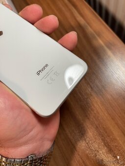 iPhone 8 Silver 64GB - 11