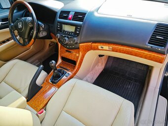 Honda Accord 2.4Vtec - 11