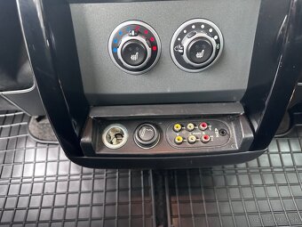 Land Rover Range Rover Vogue 3.6 TDV8 Autobiography - 11