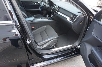 Volvo V60 II D4 AWD Drive-E AUT MOMENTUM PRO Jul 2020 - 11