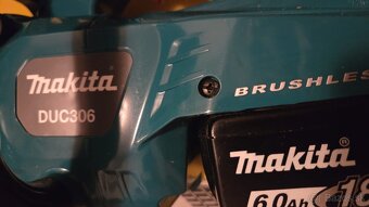 Makita Aku reťazové píly DUC355 a DUC306, 4ks Batt,taška - 11