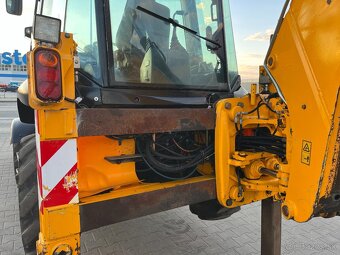 Rýpadlo-nakladač JCB 2CX Streetmaster, 3CX Compact - 11