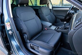 Superb Combi 2.0 TDI SCR Style DSG - 11