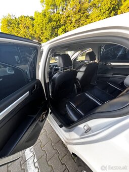 Škoda Superb 2 2.0 TDI 103 kW 2012 DSG - 11