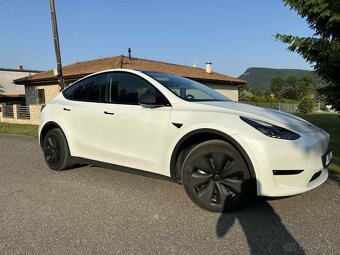 Tesla Model Y SUV 378kw Long Range, dual motor 4x4, 2022/08 - 11