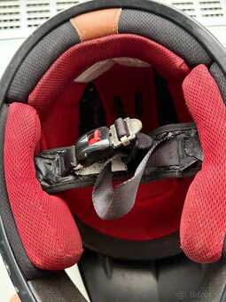 Prilba na motorku - 11